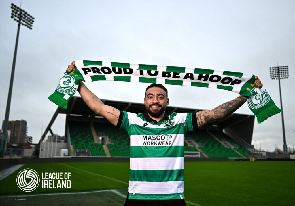 Jake Mulraney signs for Shamrock Rovers